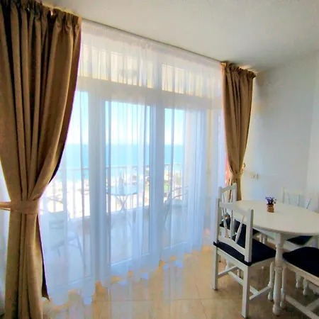 Amazing View Over The Ocean In Playa De Americas Daire